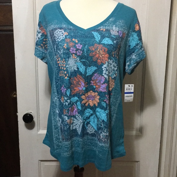 Style & Co. Tops - 🎉BOG2 FREE!!🎉 🌺🌺Teal Floral Tee🌺🌺